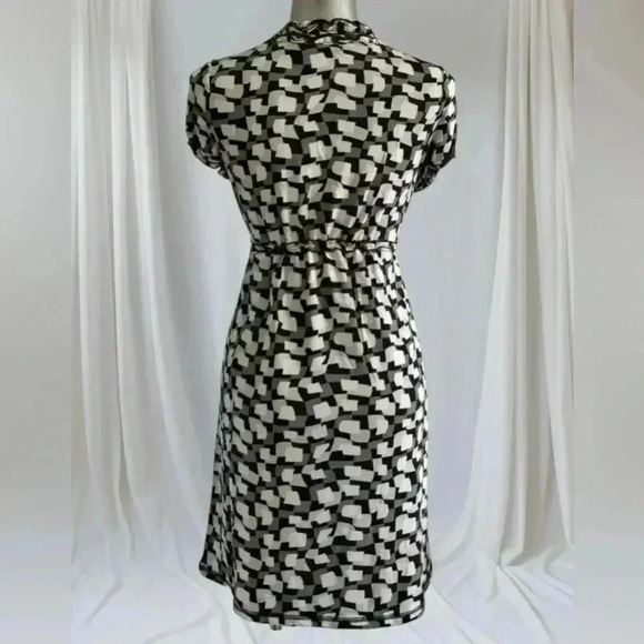 🆕Vertigo  Paris Ruffle Dress - Picture 3 of 15